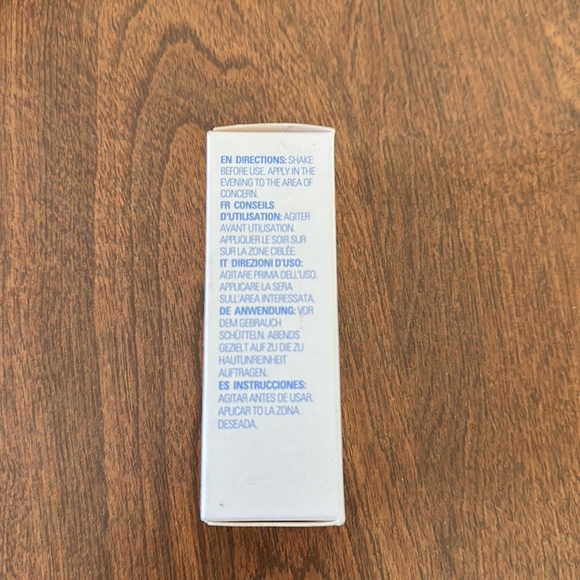 Revolution Anti-imperfection lotion - Picture 3 of 3